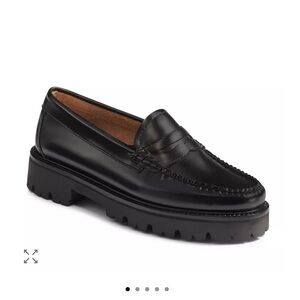 Elegant Black Leather Loafers for Women